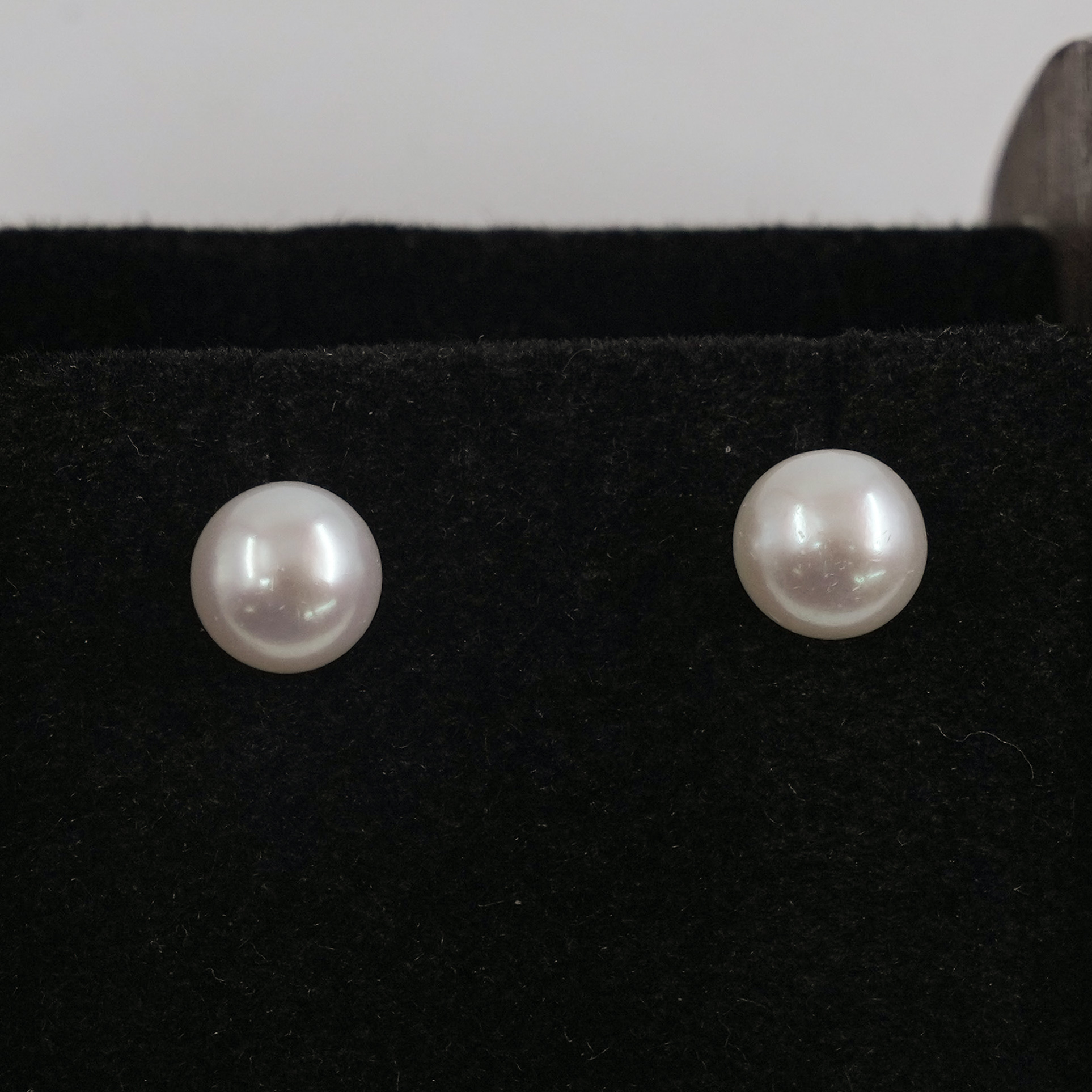The Pearl Atelier by Kabra Pearls - Pearl Studs